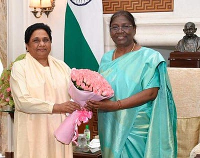 திரௌபதி முர்முவுடன் மாயாவதி சந்திப்பு