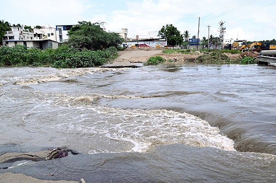 தீர்வு, நீர் மேலாண்மை! | மழைநீர் சேகரிப்பு விழிப்புணர்வு குறித்த தலையங்கம்