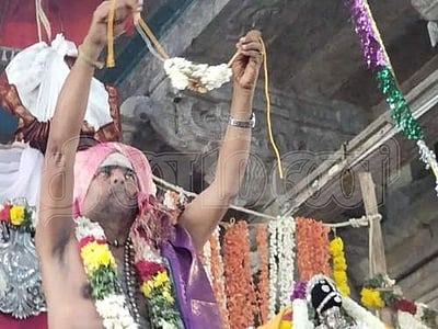 திருவாடானை சினேகவல்லி அம்பாள் ஆடிப்பூரத் திருக்கல்யாணம்