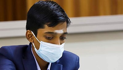 துபை ஓபன் செஸ்: பிரக்ஞானந்தா தொடர்ந்து முன்னிலை!