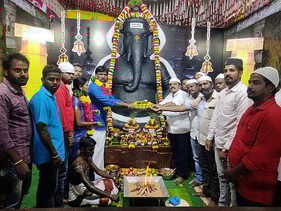 கிருஷ்ணகிரியில் விநாயகர் சதுர்த்தி விழா: இஸ்லாமியர்கள் பங்கேற்பு