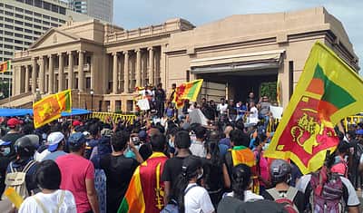 இலங்கை: போராட்டக்காரர்களுக்கு அரசு எச்சரிக்கை