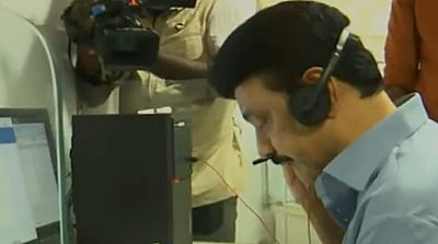 அவசர கட்டுப்பாட்டு மையத்தில் முதல்வர் திடீர் ஆய்வு