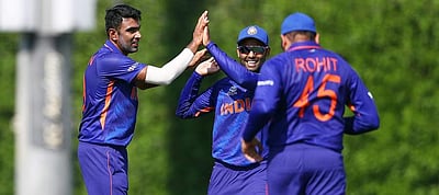 ரன்களைக் கட்டுப்படுத்துவதில் தேர்ச்சி: அஸ்வினைப் பாராட்டும் சஞ்சய் மஞ்ச்ரேக்கர்