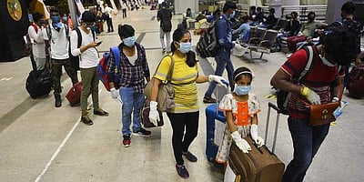 2.5 ஆண்டுகளில் வேலைக்காக வெளிநாடு சென்ற 28 லட்சம் இந்தியர்கள்