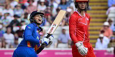 காமன்வெல்த் அரையிறுதி: மந்தனா அதிரடியால் 164 ரன்கள் எடுத்த இந்திய மகளிர் அணி