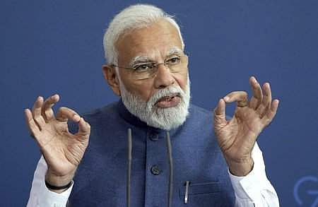 கைத்தறி நெசவுத் தொழிலில் புதுமைகளை உருவாக்க வேண்டும்: ஸ்டாா்ட்-அப்களுக்கு பிரதமா் மோடி அழைப்பு