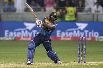 ராஜபட்ச அதிரடியால் மீண்ட இலங்கை, பாகிஸ்தானுக்கு 171 ரன்கள் இலக்கு