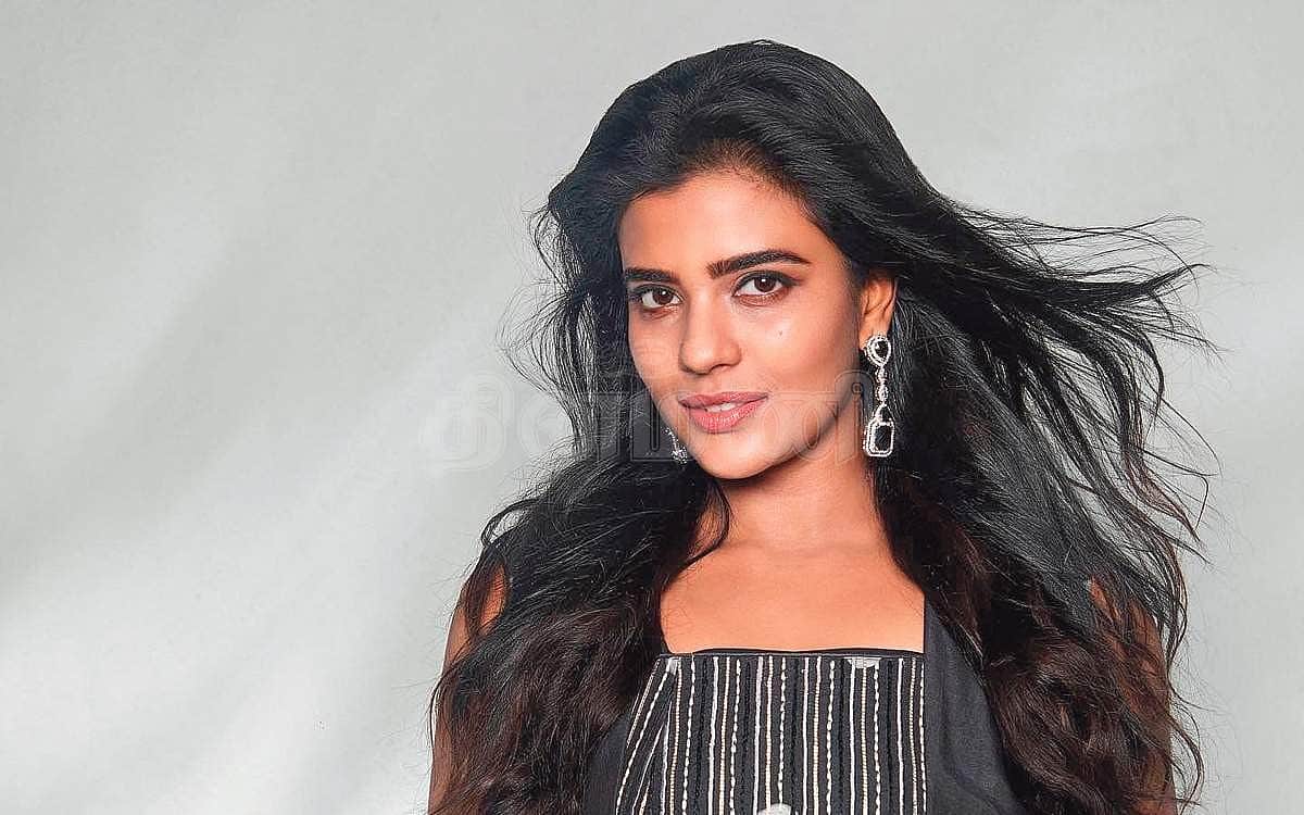 திரைக்கதிர்