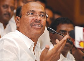 70 சதவீத ஆசிரியர் பணியிடம் காலியாக இருந்தால் கல்வித்தரம் எப்படி உயரும்? 