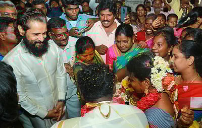 தன் வீட்டு பணியாளரின் மகன் திருமணத்தை முன் நின்று நடத்திய விக்ரம்: ரசிகர்கள் நெகிழ்ச்சி