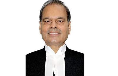 சென்னை உயர்நீதிமன்ற தலைமை நீதிபதி முனீஸ்வர் நாத் பண்டாரி ஓய்வு