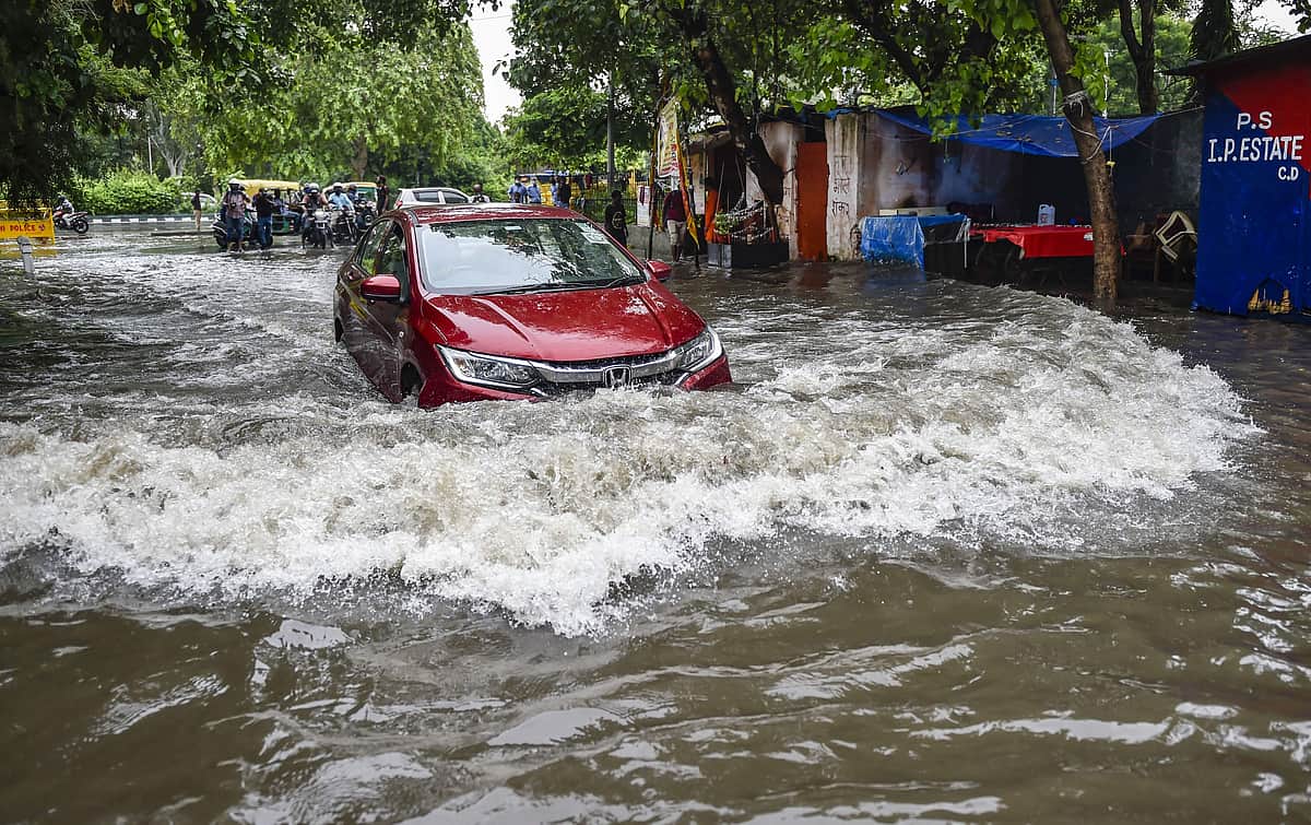 வீட்டை விட்டு வெளியே வர வேண்டாம்: மக்களுக்கு எச்சரிக்கை