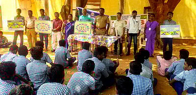 பள்ளியில் குழந்தைகள் பாதுகாப்பு விழிப்புணா்வு  முகாம்