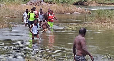 கிருஷ்ணகிரி அருகே ஆற்று வெள்ளத்தில் அடித்துச் செல்லப்பட்ட விவசாயி சடலமாக மீட்பு