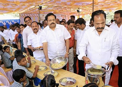 வேலூரில் முதல்வரின் காலை உணவுத் திட்டம் தொடக்கம்