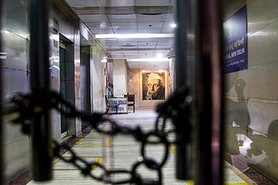 தில்லி கலால் கொள்கை முறைகேடு: தமிழகம் உள்பட 40 இடங்களில் அமலாக்கத் துறை சோதனை