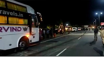 ஆத்தூர் அருகே ஆம்னி பேருந்து மீது லாரி மோதி விபத்து:  6 பேர் பலி