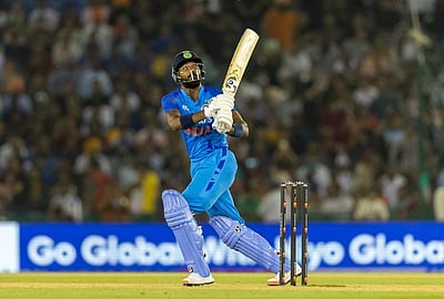 பாண்டியா அதிரடி வீண்: ஆஸ்திரேலியா வெற்றி