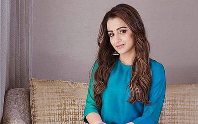 ஜொலிக்கும் குந்தவை - புகைப்படங்கள்