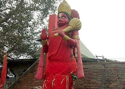 இடமாற்றம் செய்யப்படும் கோயில், போராட்டத்தில் குதித்த மக்கள்