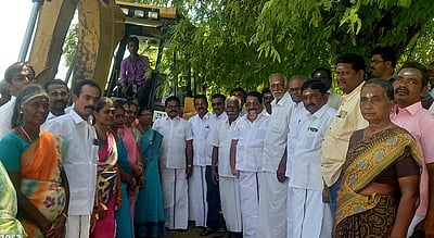 ஒட்டன்சத்திரம் நகராட்சியில் ரூ.10 லட்சம் செலவில் இணைப்பு சாலை