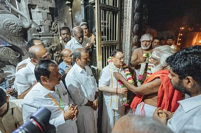 பிள்ளையார்பட்டி கோயிலில் ஜெ.பி. நட்டா சாமி தரிசனம்