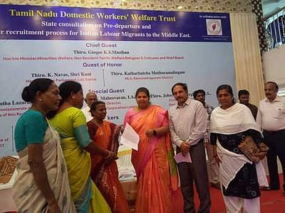 ‘வெளிநாடுகளுக்குச் செல்வோா் விவரங்களை பதிவு செய்ய 7 மாவட்டங்களில் விரைவில் புத்தாக்கப் பயிற்சி மையங்கள்’