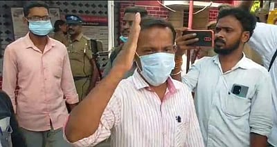 சேலத்தில் ஆர்எஸ்எஸ் பிரமுகர் வீட்டில் பெட்ரோல் குண்டு வீச்சு: 2 பேர் கைது