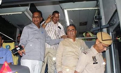 சச்சின் பைலட்டுக்கு முதல்வா் பதவி கூடாது: 80 ராஜஸ்தான் எம்எல்ஏக்கள் ராஜிநாமா செய்ய முடிவு