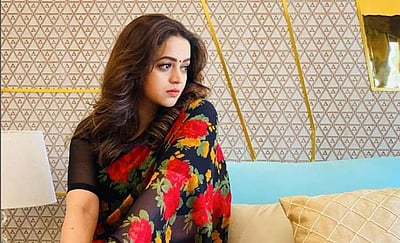 என்னை மீண்டும் இருளுக்குள் இழுக்க முயற்சி: பாவனா