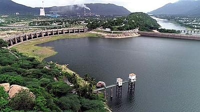 மேட்டூர் அணையின் நீர்மட்டம் சரியத் தொடங்கியது!