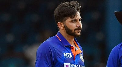 நியூசி. ஏ அணிக்கு எதிராக 33 பந்துகளில் 51 ரன்கள் எடுத்த ஷர்துல் தாக்குர்