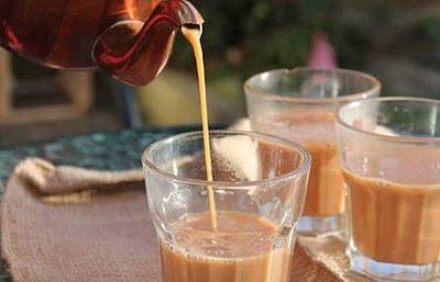 ஒரு நாளைக்கு எத்தனை டீ குடிக்கலாம்? அதிகம் குடித்தால் என்னவாகும்?