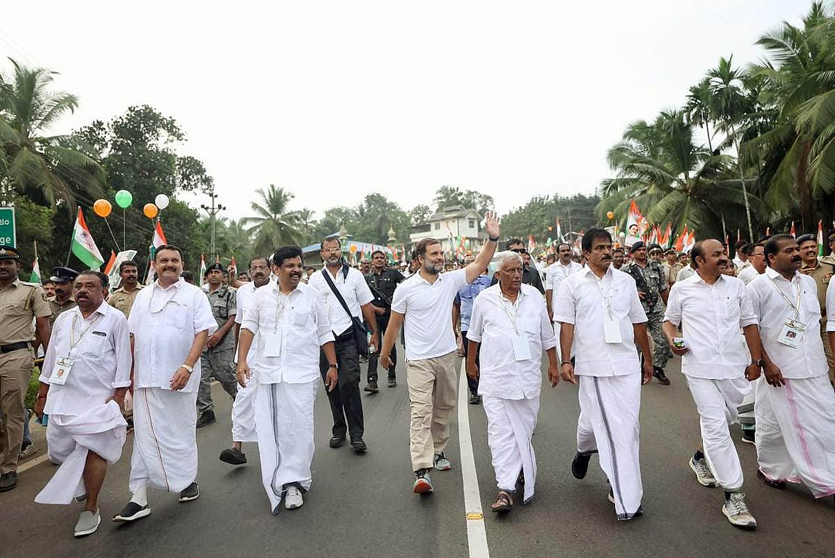 21வது நாளாக ராகுல் காந்தி நடைபயணம் - புகைப்படங்கள்