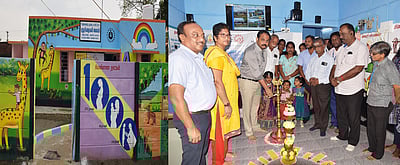 நவீன வசதியுடன் ரூ.12.58 லட்சத்தில் புனரமைத்த மாதிரி அங்கன்வாடி மையங்கள்