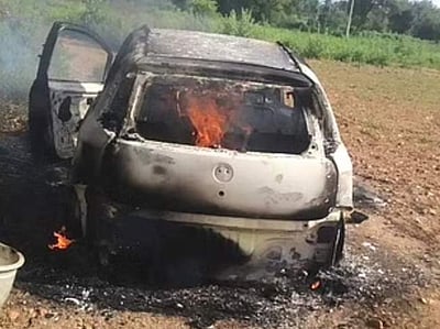 தில்லியில் எரிந்த காருக்குள் கருகிய நிலையில் சடலம் கண்டெடுப்பு!