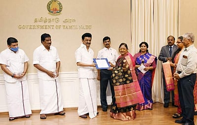 மோசடி ஆவணப் பதிவு ரத்து திட்டம்: முதல்வா் மு.க.ஸ்டாலின் தொடக்கிவைத்தாா்