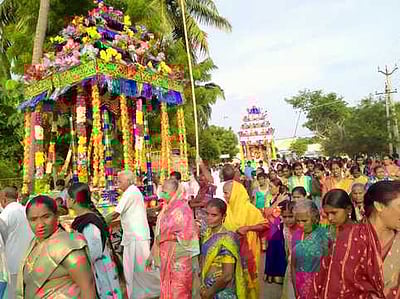 செங்குடி தேவாலயத்தில் சப்பர பவனி