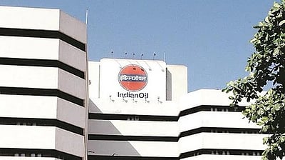 கடன் பத்திரங்கள் மூலம் ரூ.2,500 திரட்டிய ஐஓசி