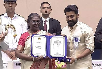 தேசிய விருதைப் பெற்றார் நடிகர் சூர்யா!