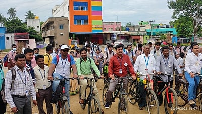எரிபொருள் வாகனங்கள் பயன்படுத்தா நாள் விழிப்புணா்வு