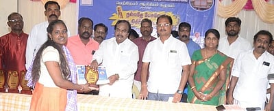 தமிழ் அமைப்புகளைத் தொடங்க வேண்டும்: பேரவை துணைத் தலைவா்