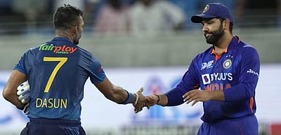 டிகேவுக்குப் பதிலாக ரிஷப் பந்தைத் தேர்வு செய்தது ஏன்?: ரோஹித் சர்மா விளக்கம்