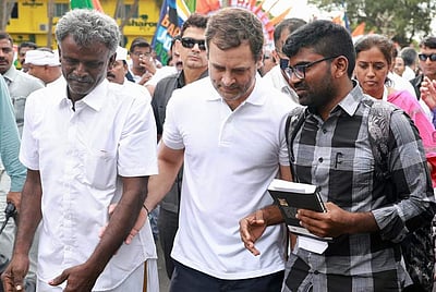 ராகுல் காந்தியை சந்தித்த அனிதாவின் சகோதரர் என்ன கேட்டிருக்கிறார் பாருங்கள்