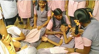 அரசுப் பள்ளியில் குடற்புண் மாத்திரை சாப்பிட்ட 50-க்கும் மேற்பட்ட மாணவிகளுக்கு மயக்கம்: மருத்துவமனையில் அனுமதி!
