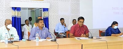 பருவமழைச் சேதம் இந்த ஆண்டும் தொடரக்கூடாது: வேலூா் ஆட்சியா் அறிவுறுத்தல்