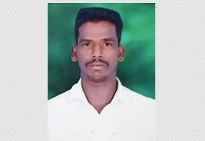 முன்விரோதத் தகராறு: விவசாயத் தொழிலாளி வெட்டிக்கொலை