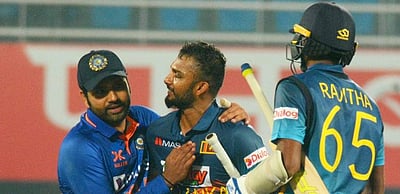 தலைமைப்பண்பை வெளிப்படுத்திய ரோஹித் சர்மா: முன்னாள் வீரர் பாராட்டு