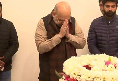 சரத் யாதவின் உடலுக்கு அமித் ஷா அஞ்சலி